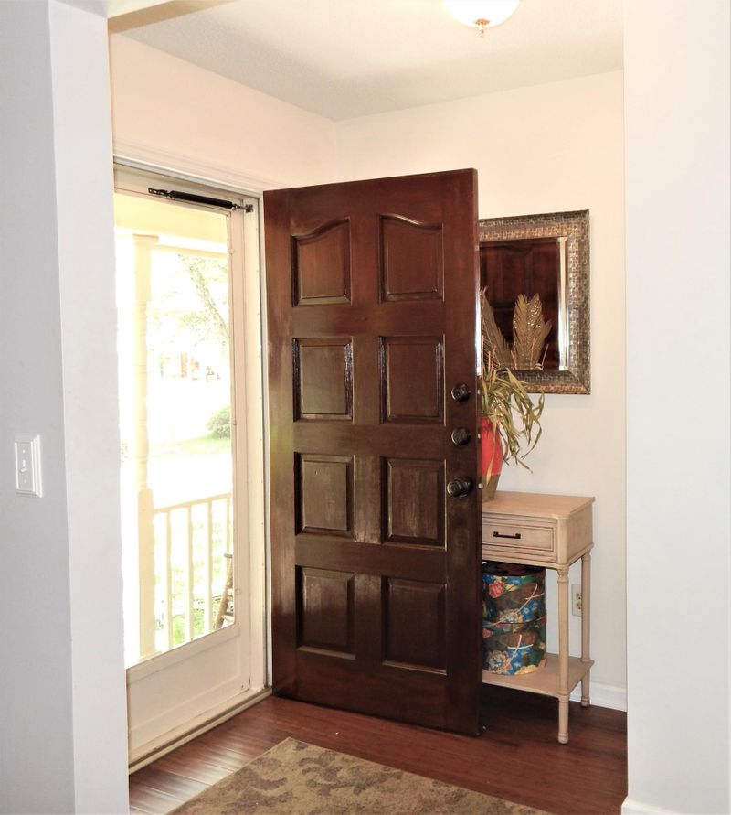16 S Hampton Dr, Charleston, SC 29407