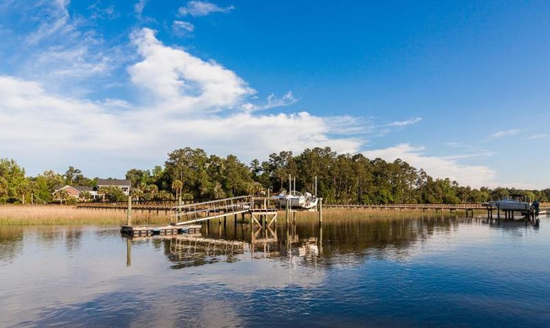 2645 Dutchman Dr, Mount Pleasant, SC 29466