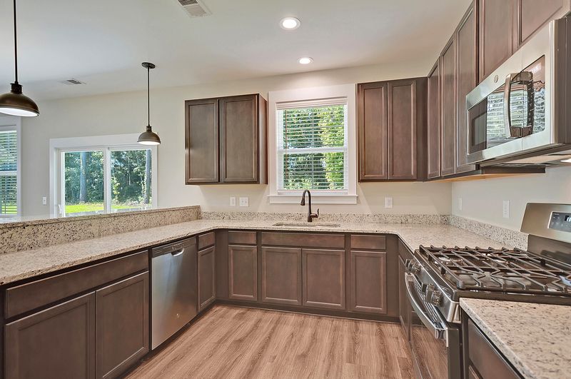 249 Whirlaway Dr, Moncks Corner, SC 29461