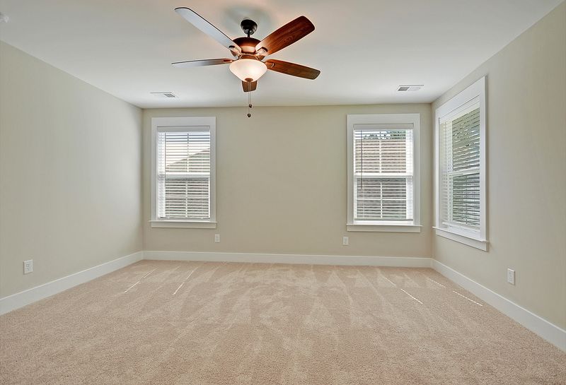 249 Whirlaway Dr, Moncks Corner, SC 29461