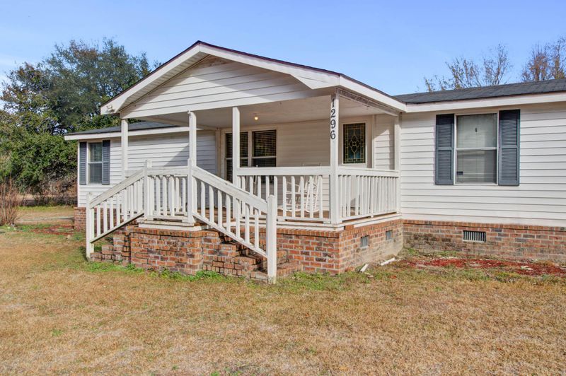 1296 Nash Rd, Ridgeville, SC 29472