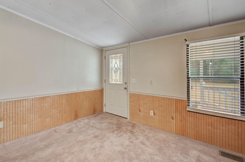 1296 Nash Rd, Ridgeville, SC 29472