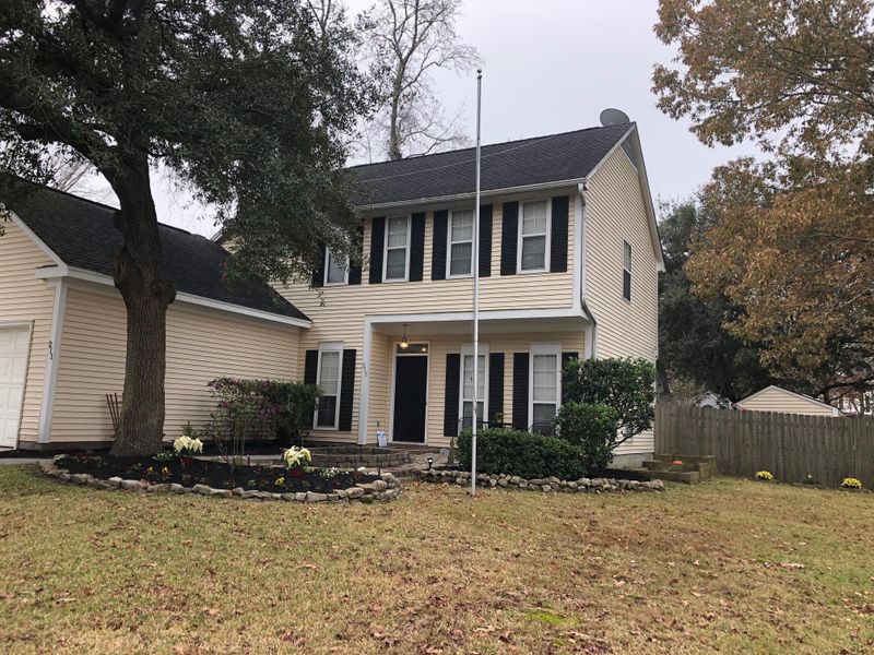 211 Indigo Ln, Goose Creek, SC 29445
