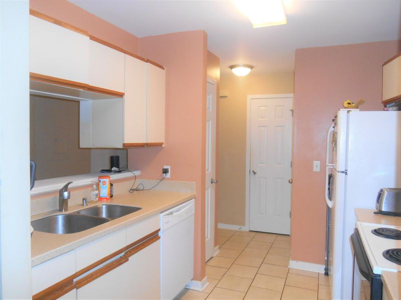 7965 Edgebrook Cir #C, North Charleston, SC 29418