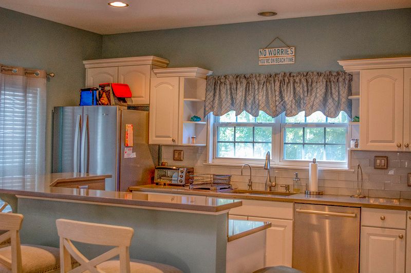 740 Fairway Dr, Edisto Island, SC 29438