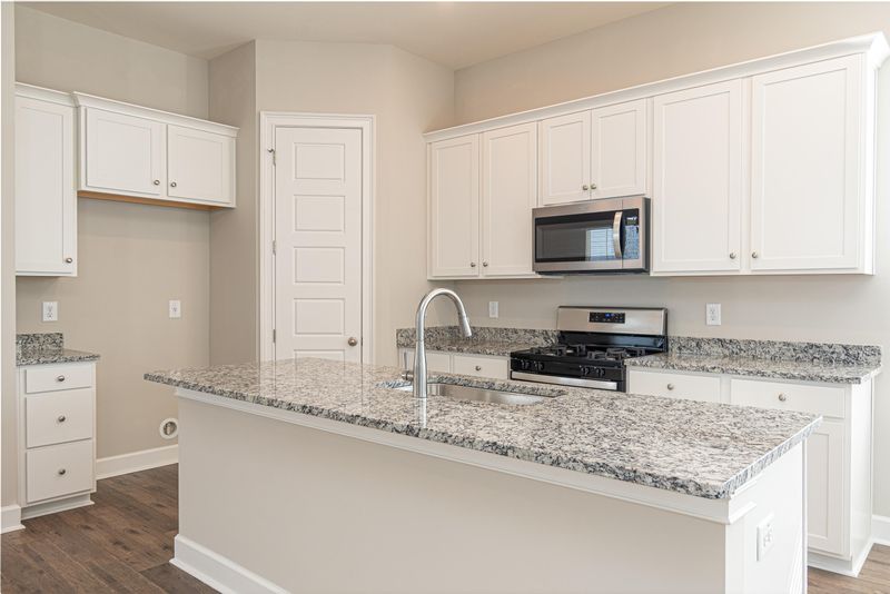 223 Oak View Way, Summerville, SC 29483