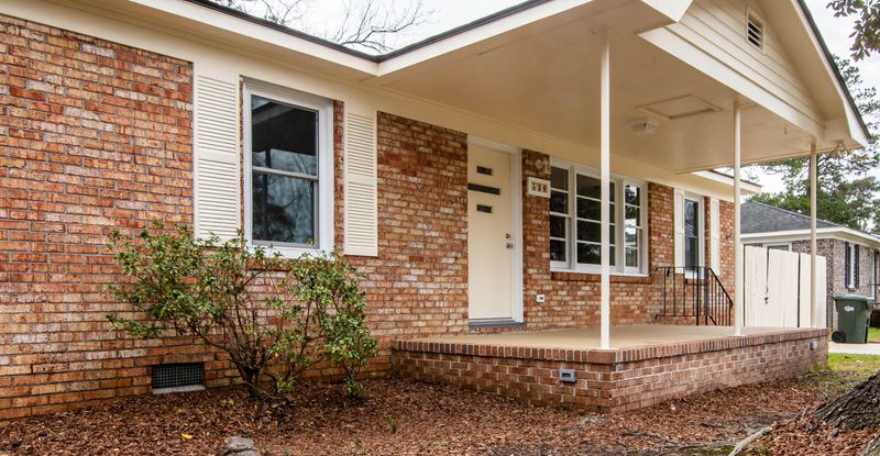 530 Amy Dr, Goose Creek, SC 29445