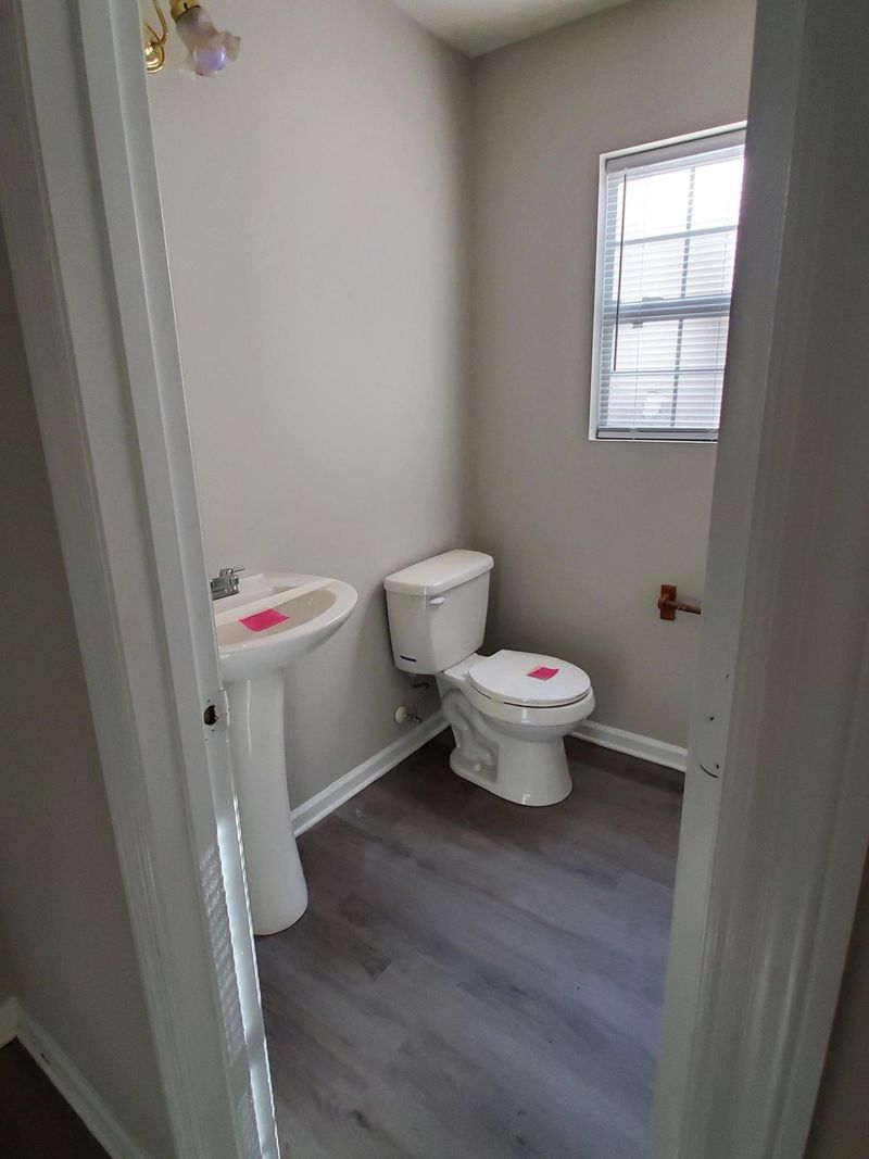409 Drayton Ct, Summerville, SC 29486