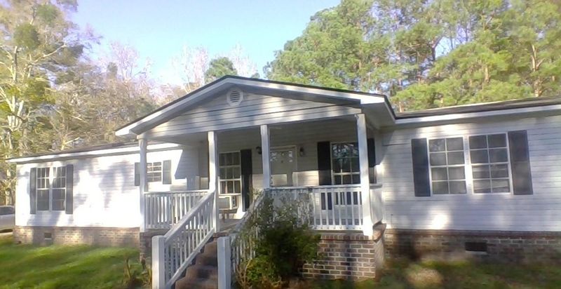 4276 Sebago Rd, Meggett, SC 29449