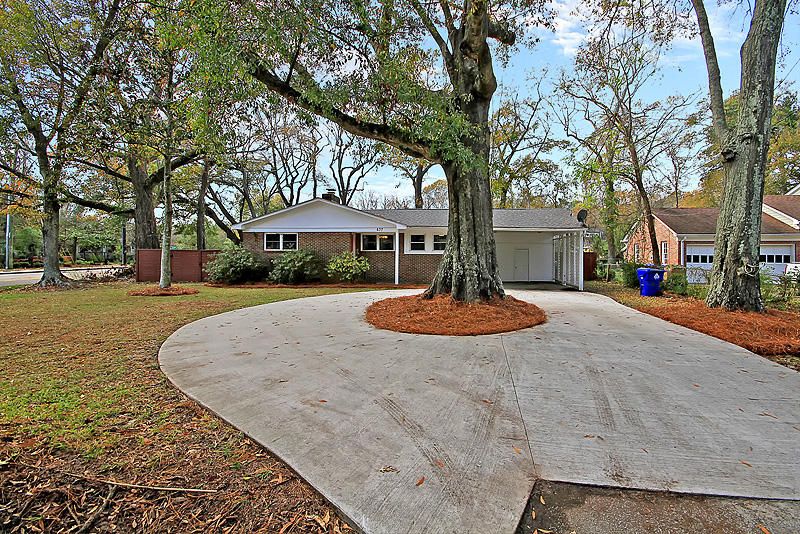637 Yale Dr, Charleston, SC 29412