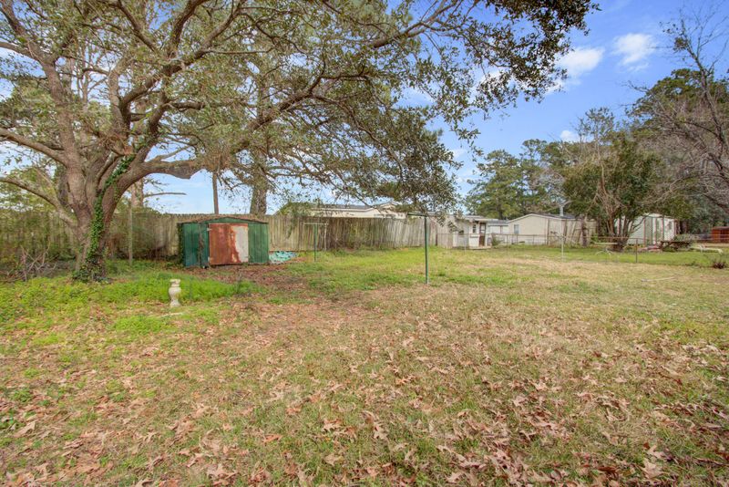 125 Azalea Rd, Goose Creek, SC 29445