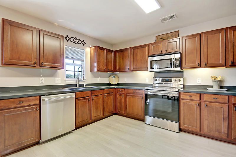 153 Decatur Dr, Summerville, SC 29486