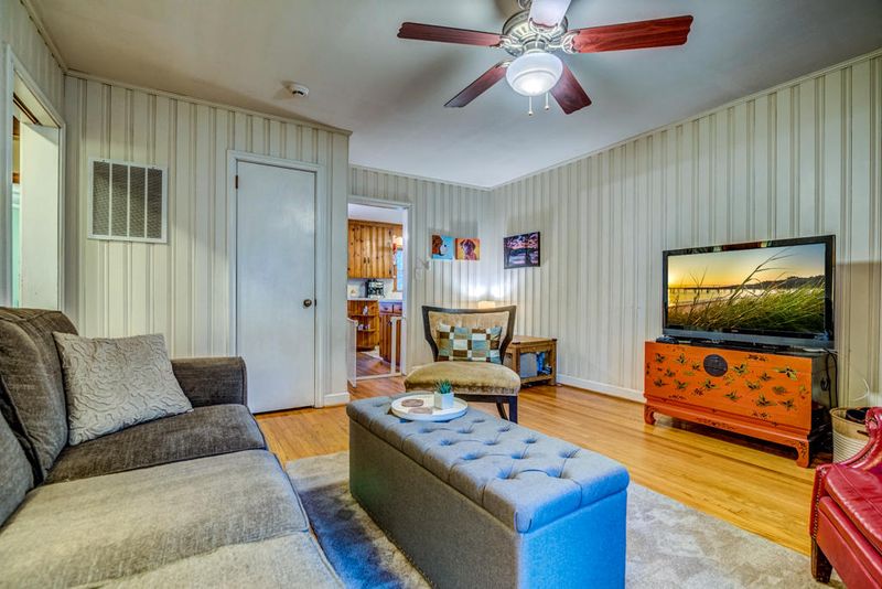 1603 Jessamine Rd, Charleston, SC 29407