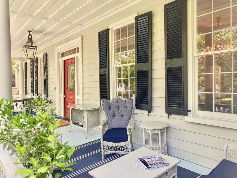 40 Charlotte St, Charleston, SC 29403