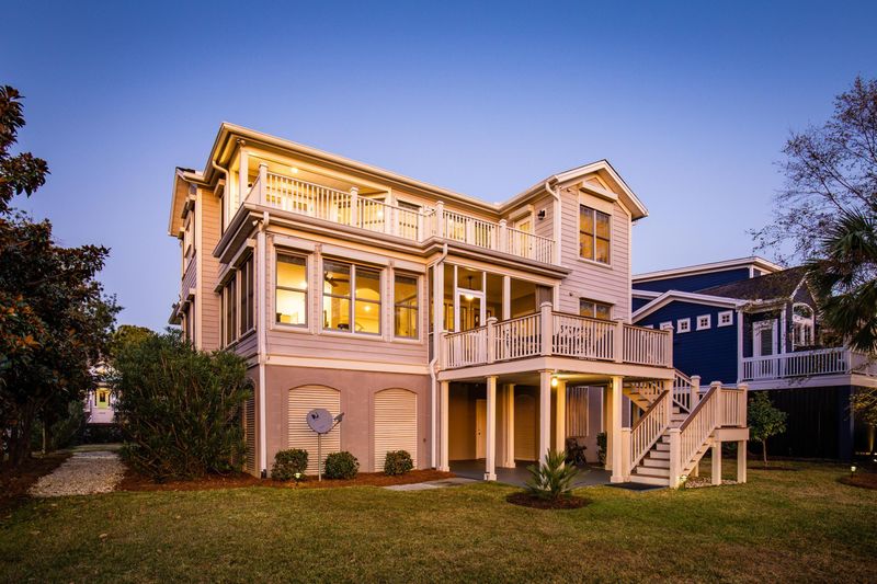 2227 Branch Creek Dr, Mount Pleasant, SC 29466
