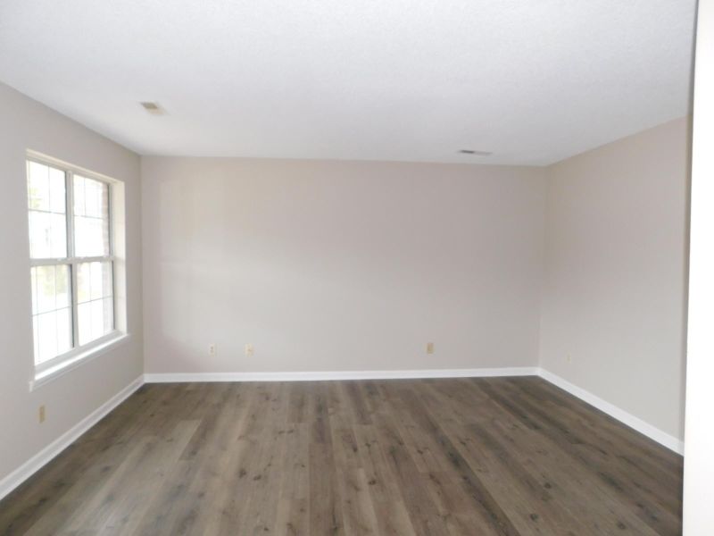 206 Doris Ct, Moncks Corner, SC 29461