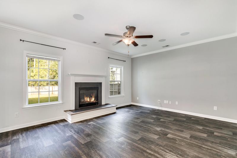 453 Foxbank Plantation Blvd, Moncks Corner, SC 29461