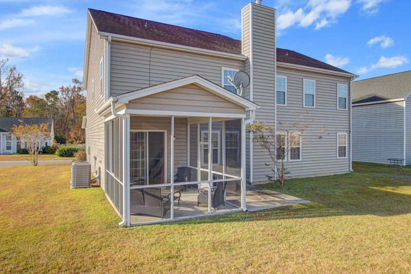 375 Lakewind Dr, Moncks Corner, SC 29461