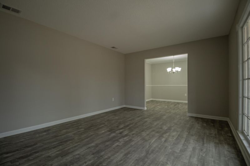 114 Middleton Dr, Goose Creek, SC 29445