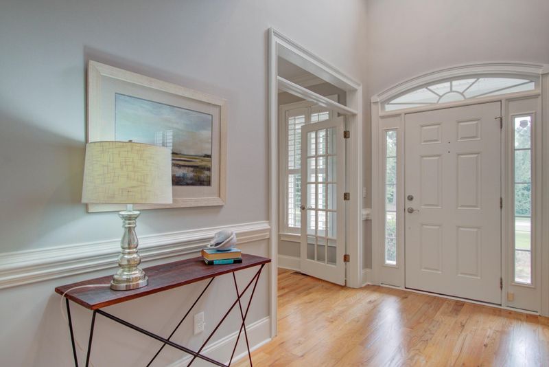 8859 E Fairway Woods Cir, North Charleston, SC 29420
