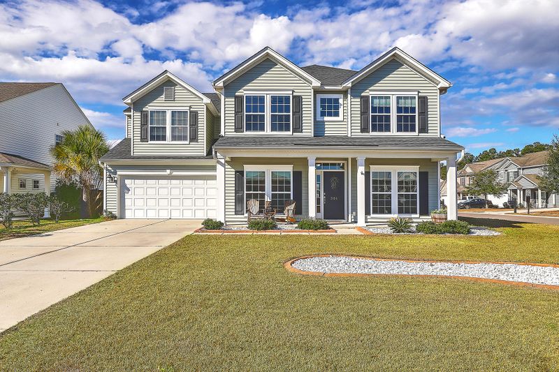 301 Willow Tree Ln, Goose Creek, SC 29445