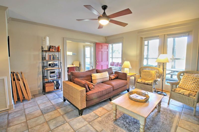 615 Carolina Blvd, Isle Of Palms, SC 29451