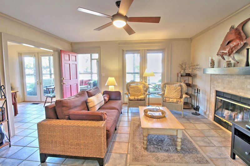 615 Carolina Blvd, Isle Of Palms, SC 29451
