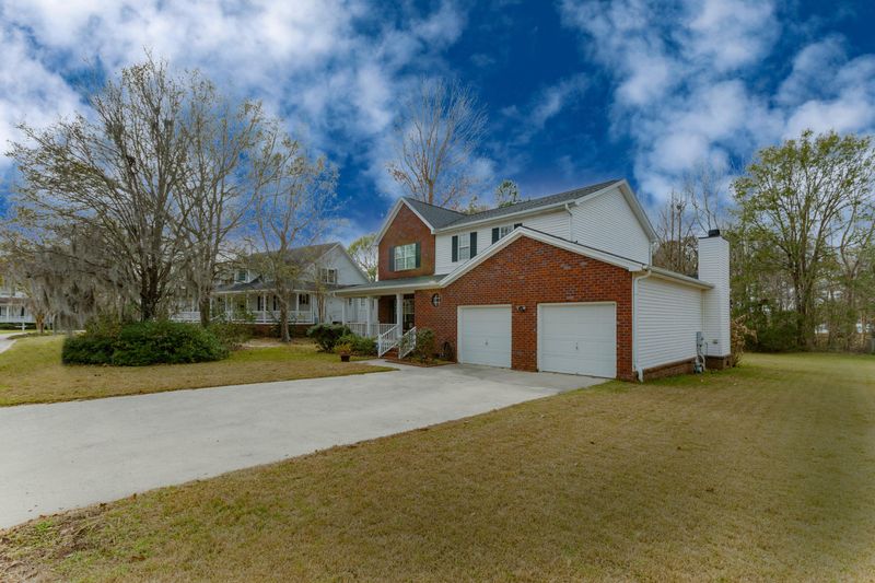 106 Steep Run Ct, Goose Creek, SC 29445