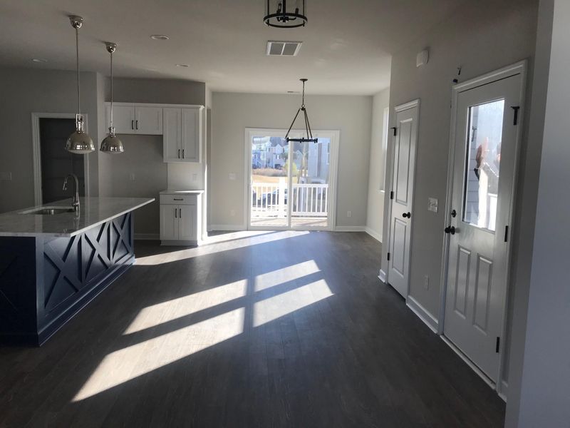 600 Mclernon Tc, Johns Island, SC 29455