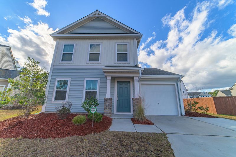 203 Foxcroft Ln, Moncks Corner, SC 29461