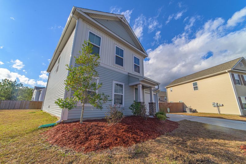 203 Foxcroft Ln, Moncks Corner, SC 29461