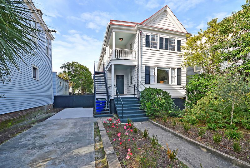 80 Spring St, Charleston, SC 29403