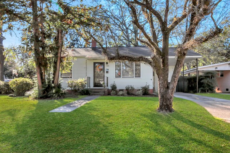1181 Camden St, North Charleston, SC 29405