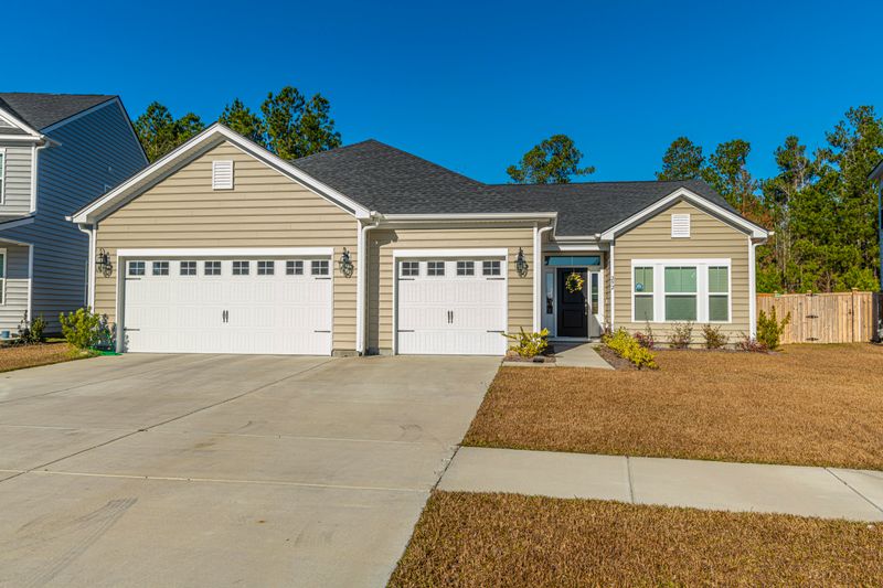 292 Witch Hazel St, Summerville, SC 29486