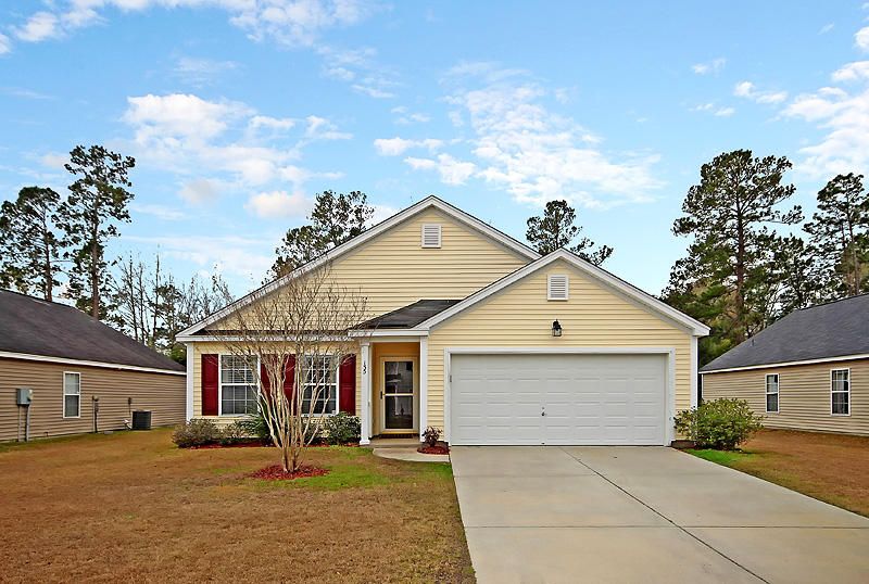 135 Tyron Rd, Summerville, SC 29483