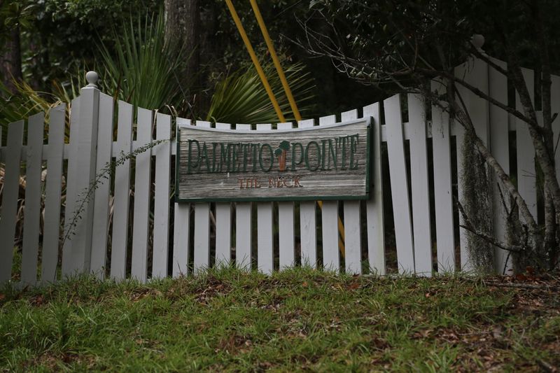 1 Cotton Bay Rd, Edisto Island, SC 29438