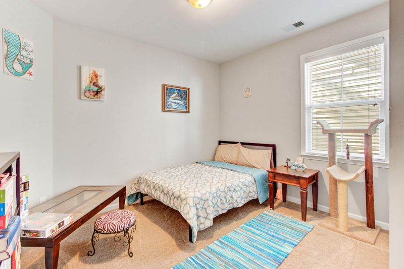 307 Whispering Breeze Ln, Summerville, SC 29486