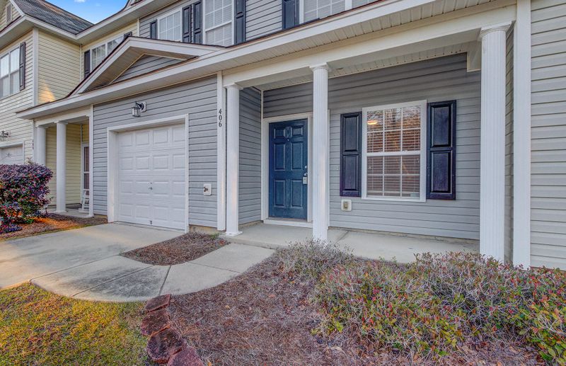 406 Savannah River Dr, Summerville, SC 29485