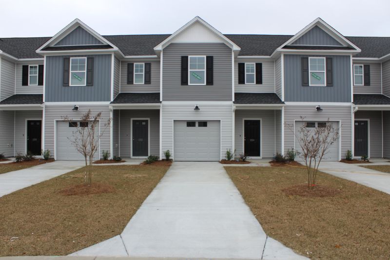 204 Buchanan Cir, Goose Creek, SC 29445
