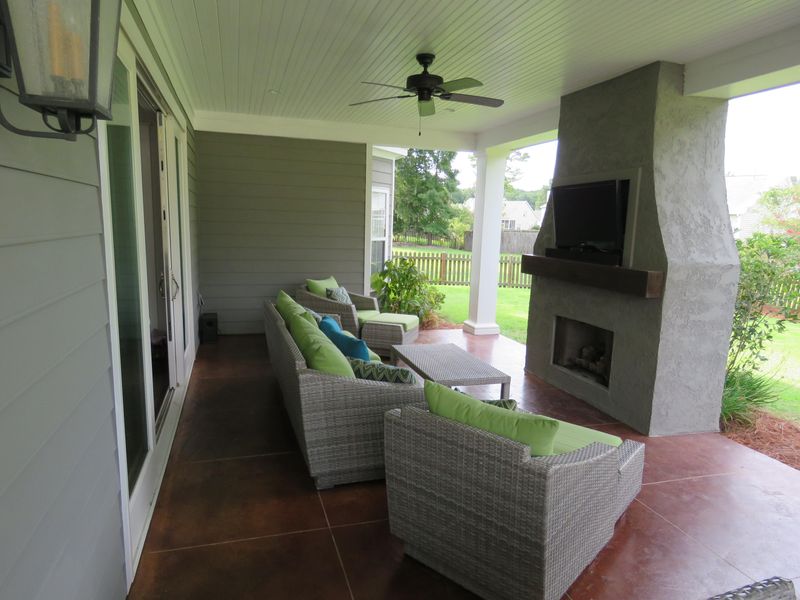 1484 Ashley Garden Blvd, Charleston, SC 29414
