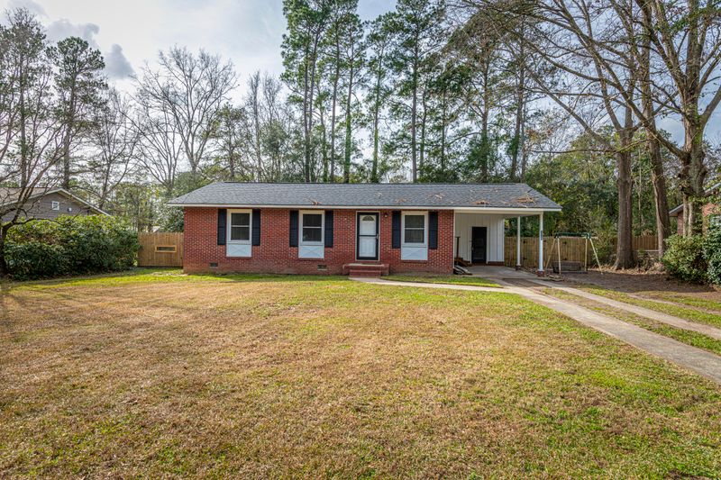 116 Oakdale Dr, Summerville, SC 29483