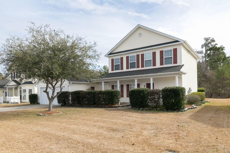 605 Savannah River Dr, Summerville, SC 29485
