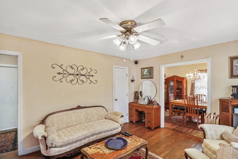 402 Anita Dr, Goose Creek, SC 29445