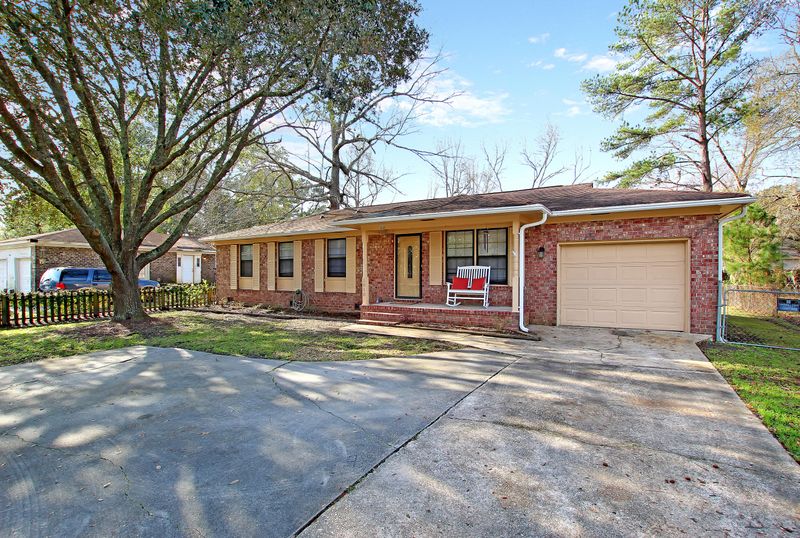 1010 Miles Jamison Rd, Summerville, SC 29485