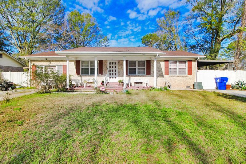 1864 Jaywood Cir, Charleston, SC 29407
