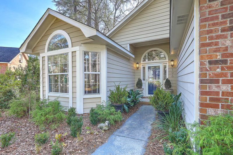 196 Wickford Ct, Summerville, SC 29485