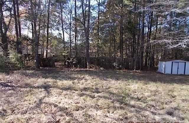519 Crystal Shores Dr, Moncks Corner, SC 29461