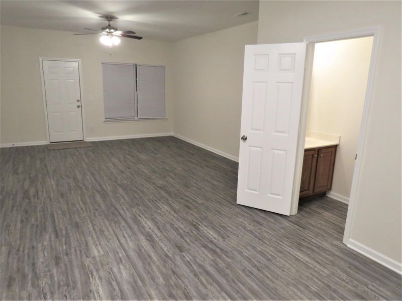 154 Pine Shadow Dr, Goose Creek, SC 29445