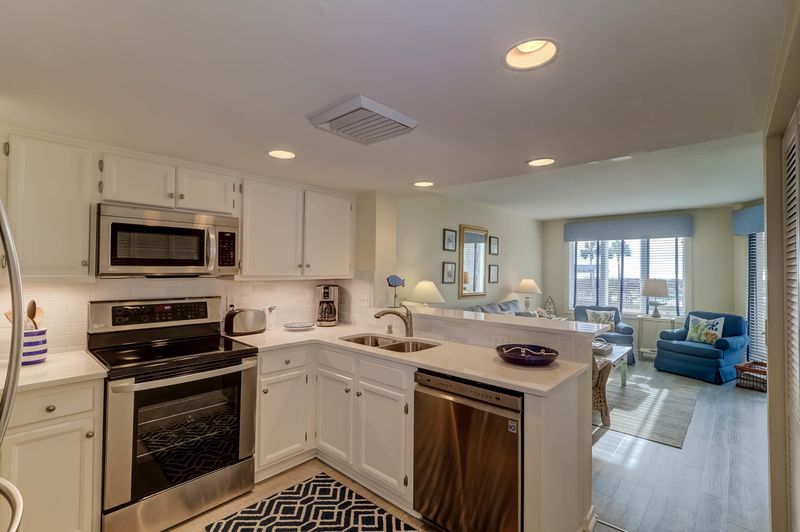 102 H Tidewater Dr, Isle Of Palms, SC 29451