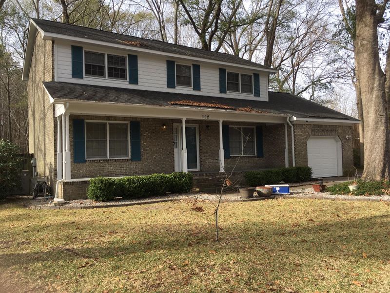 102 Ravenwood Ct, Summerville, SC 29485